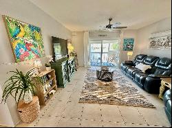 462 Golden Isles Dr Unit 311, Hallandale Beach FL 33009