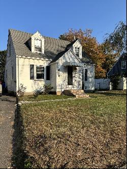 16 Oak Street, East Hartford CT 06118