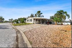 2722 Vindale Road, Tavares FL 32778