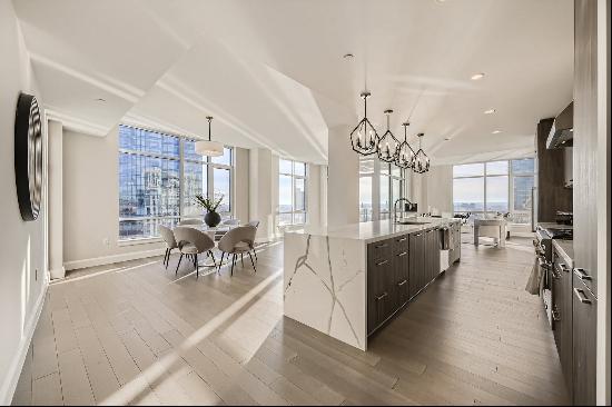 Contemporary Unit at Harbor East