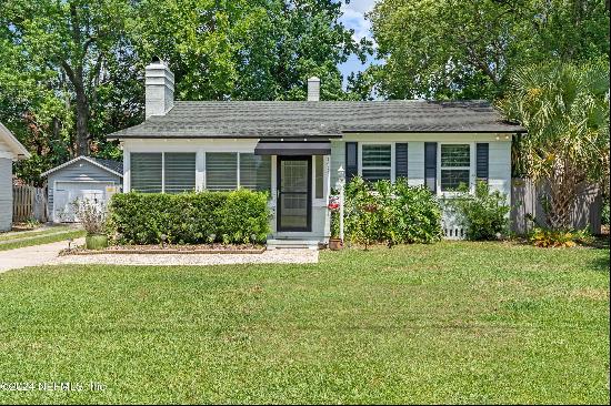 1045 Old Hickory Road, Jacksonville FL 32207