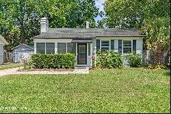 1045 Old Hickory Road, Jacksonville FL 32207