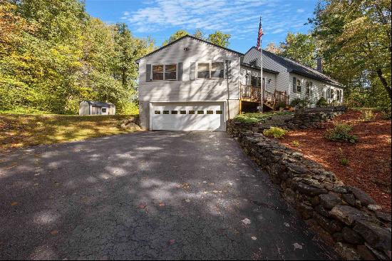 15 Sandogardy Pond Road, Northfield NH 03276