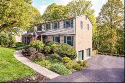 518 Westchester Drive, Hempfield Twp - Wml PA 15601