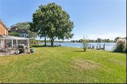 6 Canal Drive, Poquoson VA 23662