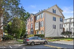 2710 Manhattan Place, Vienna VA 22180