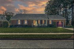 740 Willow Oak Drive, Chesapeake VA 23322