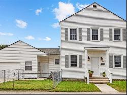 1 Virginia Court, New Orleans LA 70124