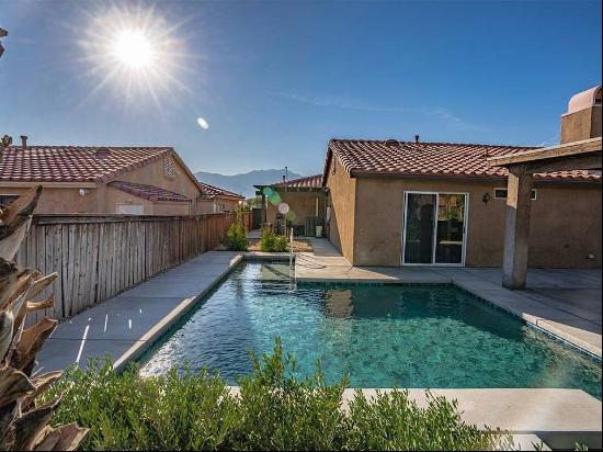 Charming 4-Bedroom with Saltwater Pool and Lush Backyard Retreat