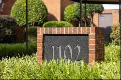 1102 Botetourt Gardens Unit B2, Norfolk VA 23507