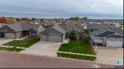 5312 S Solono Ave, Sioux Falls SD 57108