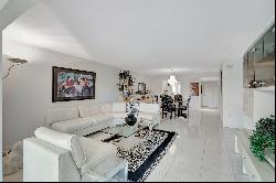 5746 Crystal Shores Drive #402, Boynton Beach FL 33437