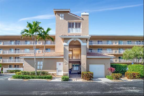 5746 Crystal Shores Drive #402, Boynton Beach FL 33437