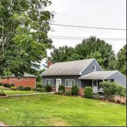 3573 Meadow Gate Dr, Murrysville PA 15668