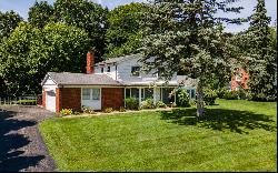 2028 E HAMMOND LAKE Drive, Bloomfield Hills MI 48302