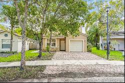 1316 SE 18th Ter, Homestead FL 33035