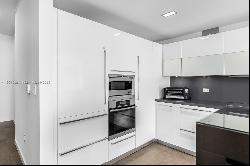 220 21st St Unit 507, Miami Beach FL 33139