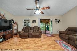 703 Lake Betty Drive, Lake Placid FL 33852