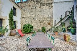 3-bedroom house, private courtyard, terraces and outbuilding