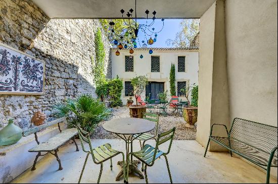 3-bedroom house, private courtyard, terraces and outbuilding