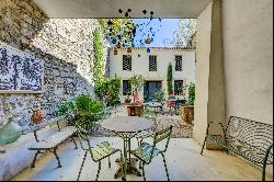 3-bedroom house, private courtyard, terraces and outbuilding