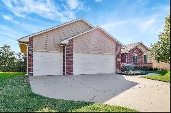 226 N Brownthrush Ln, Wichita KS 67212