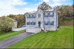 426 White Pine Ln, Economy PA 15005