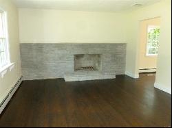 32 Rombout Ridge Rdg, Poughkeepsie NY 12603