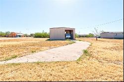 2002 Avenue L, Anson TX 79501