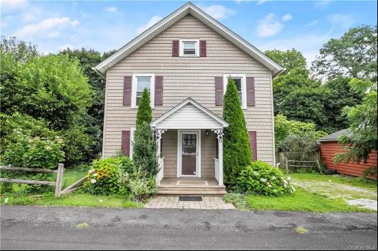 12 Orchard Street, Patterson NY 12563