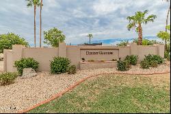 11051 N 45th Place, Phoenix AZ 85028