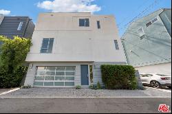 11724 Culver Boulevard Unit 10, Los Angeles CA 90066