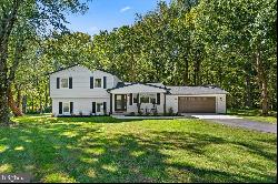 5212 Cottonwood Drive, Lothian MD 20711