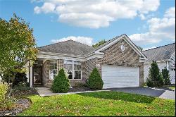 7058 Queenscourt Lane, Lower Macungie Twp PA 18062