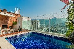 Duplex penthouse with views of the beach and Lagoa in Ipanema's golden quadrilat