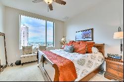 Skyline Serenity: Spacious Condo at the Grand Hyatt Hotel