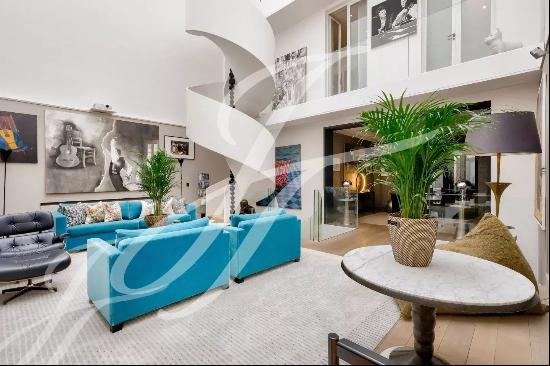 MANSION FOR SALE - PARIS 7th DISTRICT - SAINT THOMAS D'AQUIN