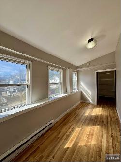 133-135 Lehigh Avenue #2 2