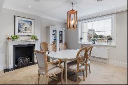 Website Title Charming triplex in Belgravia