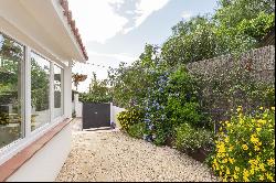 Unique and Cozy Small House with Private Garden in Vallpineda, Sitges.