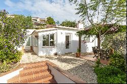 Unique and Cozy Small House with Private Garden in Vallpineda, Sitges.