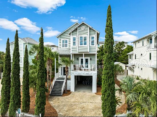 Three-Story Beach House With Large Lot And Private Pool