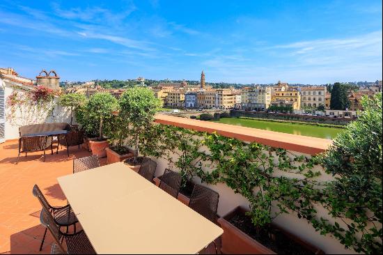 Attico Amerigo, Luxury Apartment with Panoramic Views