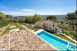 Elegant family property with view, south-west facing