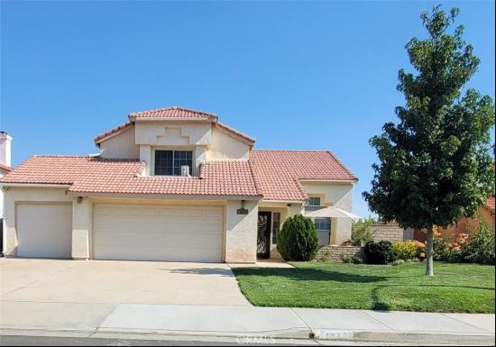 15660 Laguna Avenue, Lake Elsinore CA 92530