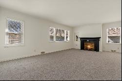 Spacious Three Bedroom Upper Unit in Great Wauwatosa Location