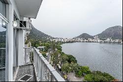 Apartment with stunning views of Lagoa in a prime location