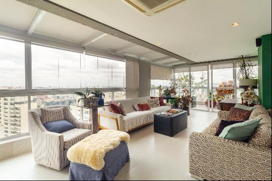 Penthouse with panoramic views