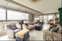 Penthouse with panoramic views