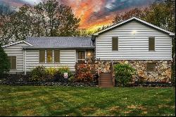 13 Birch Drive, Pleasant Valley NY 12569